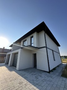 Найдешевший будинок в Зимній Воді! На продажі 2 частини