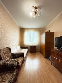 ПРОДАЖ 3кім квартири з власним двором та гаражем в центрі