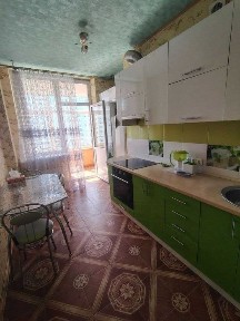 Здам 1 кімнатну квартиру Дніпровську Набережну 26 і, метро Осокорки.