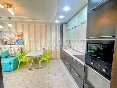 Продаж 2К Київ Кавказька 12