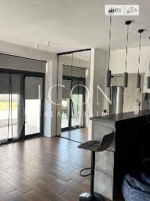 Продаж 3 поверхового будинку з ділянкою на 1 сотку, 180 кв. м, 5 кімнат, на вул. Центральна • ID 34743119