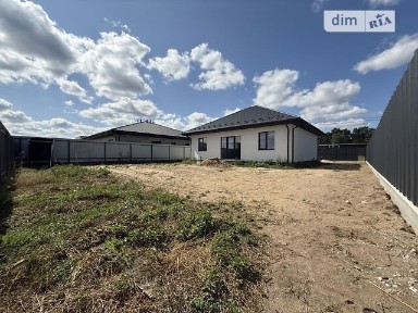 Продаж 1 поверхового будинку з ділянкою на 6.5 сотки, 110 кв. м, 4 кімнати, на вул. Зелена • ID 34742835