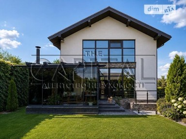 Продаж 3 поверхового будинку з ділянкою на 6 соток, 284 кв. м, 8 кімнат • ID 34741893