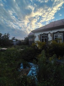 Продам земельну ділянку з будинком смт Глеваха, поруч озера, газ, електричество Київ 20 хв