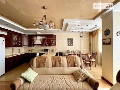 Продаж 3к квартири 147 кв. м на вул. Предславинська 33/11 • ID 34746246
