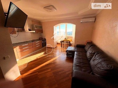 Продаж 2к квартири 90 кв. м на вул. Драгоманова 31Б • ID 34745108