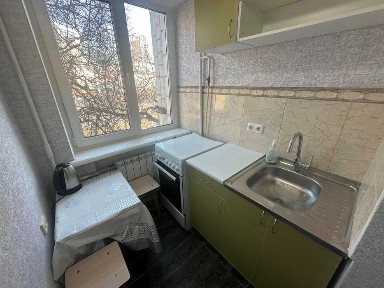 Продам 1 к Вадима Гетьмана 26Б Шулявка КПІ