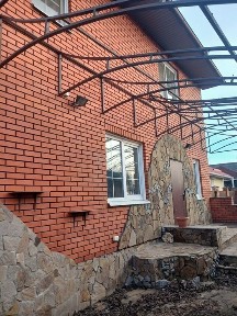 Здається великий будинок Балабине