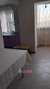 В продаже 3-х комнатная квартира улучшенной планировки.