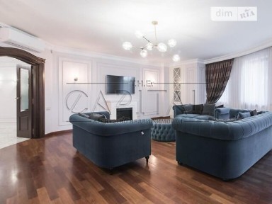 Продаж 3к квартири 181 кв. м на вул. Старонаводницька 13 • ID 34747616