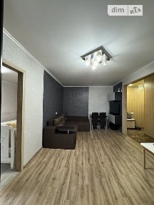Продаж 2к квартири 43.8 кв. м на вул. Хмельницького Богдана 7 • ID 34746549