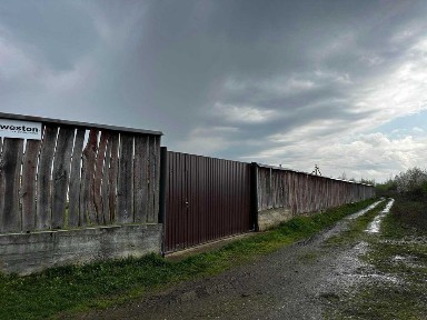 Продається комерційне приміщення в смт. Буштино