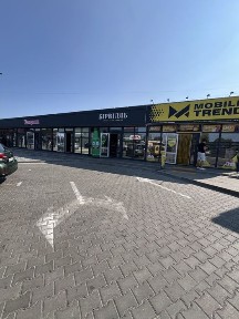 Торгові приміщення 60м, 33м, 70м