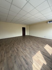 Здам офіс 38 м2 в БЦ «Новий» біля метро Лівобережна. Власник