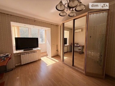 Продаж 1к квартири 31.5 кв. м на вул. Гладківська 1/7 • ID 34747679