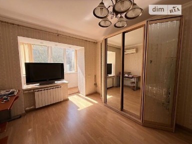вулиця Гладківська, мікрорайон Солом'янка, район Солом'янський, Київ, метро Вокзальна, вул. Гладківська 1/7 • ID 34747679