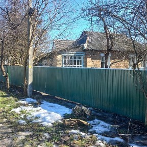 Продам дом 100кв на участке 25 соток под застрой