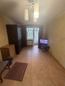1 кім 4/5 Центр біля Придніпровського парку !