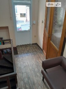 Продаж офісного приміщення 84 кв. м. на 1 поверсі на вул. Сковороди Григорія, двоповерхова будівля • ID 31912675