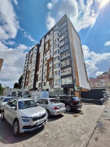 Центр, сквер Юність, 67кв. - 78000д (і1