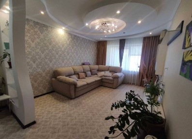 Продам 3 кім. квартиру ж/м Лівобережний2