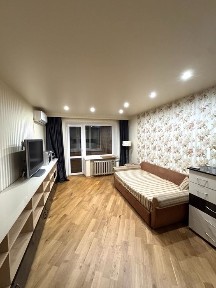 Оренда однокімнатної квартири у центрі. Метро Університет, Вокзальна 10хв. Газ. Бойлер.