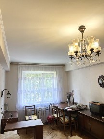 Продається 2 кімнатна квартира біля МакДональдз і ЗУНу