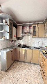 Оренда 3-кімнатної квартири по вул. Радісна