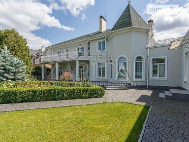 Продаж 3 поверхового будинку з ділянкою на 30 соток, 962 кв. м, 9 кімнат, на вул. Лісова • ID 34925013