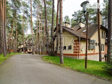 Продаж 3 поверхового будинку з ділянкою на 15 соток, 580 кв. м, 8 кімнат • ID 34750393