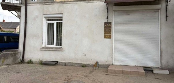 Оренда приміщення в с. Рудно, фасадний вхід, 53 м. кв.