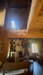 Продам будинок 216м2 із зрубу з ремонтом. Джакузі, сауна!