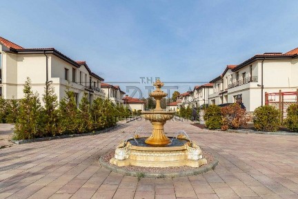 Продаж будинку, КМ Фонтан, Підгірці, Обухівський р-н, 10 мин до Киева