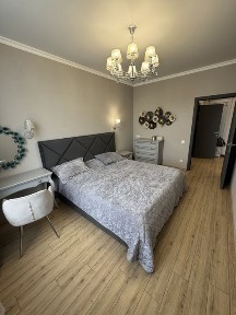 35 Жемчужина. Литературная, Каманина. 1комн квартира 45 кв. м. с новым ремонтом. Редкое предложение