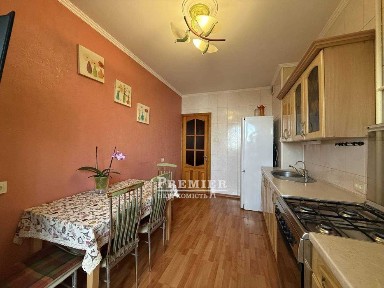 3к квартира на Корольова - якісний ремонт, утеплення та готовність до життя
