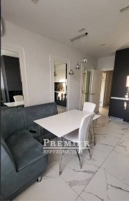 Продам 3 кім квартиру на Сахарова з ремонтом.