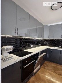 Довготривала оренда 2к квартири на вул. Івасюка 11, кв. 26 • ID 34753772