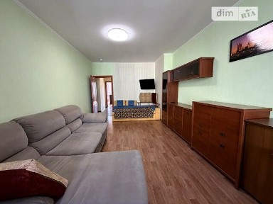 Довготривала оренда 2к квартири на вул. Ахматової Анни 22 • ID 34751858