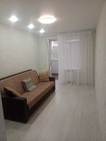 Дуже світла та простора 3к-квартира на Мотелі, в цегляному будинку