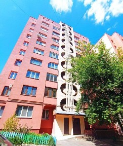Продаж 3-кімнатної квартири на Р. Шухевича