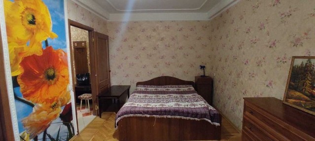 Сдам 1 комн пр. Поля (Кирова) 1/5эт (газ плита, колонка) в хорошем состоянии