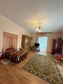 Продам 3-кімнатну квартиру