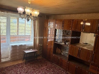 Центр. Продам 1к кв. в кирпич. доме 37 кв. м, рядом две ветки метро М65