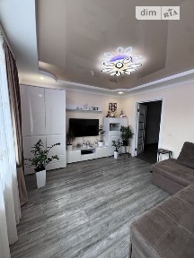 Продаж 1к квартири 50 кв. м на вул. Тролейбусна • ID 34754280