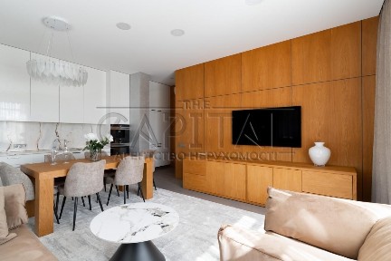 Продаж 4к квартири 121 кв. м на вул. Андрія Верхогляда 11 • ID 34751846