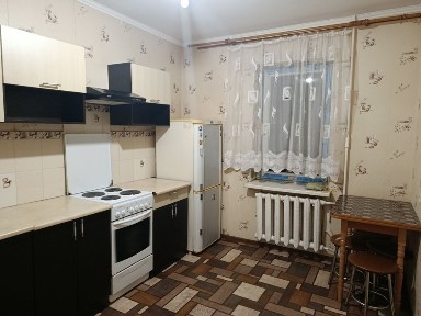 Оренда 2к квартири пр вул. Українська!