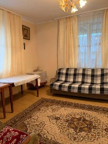 Продаж будинку Артасів