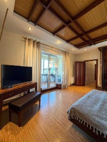 Продаж ексклюзивної дворівневої квартири в центрі Черкас