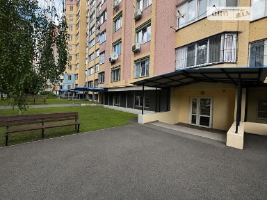 Продаж комерційного приміщення на бул. Свободи 6/4, площа 229.9 кв. м • ID 34753055