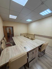 Оренда офісу 250 м², вул. Ірининська, 5/24